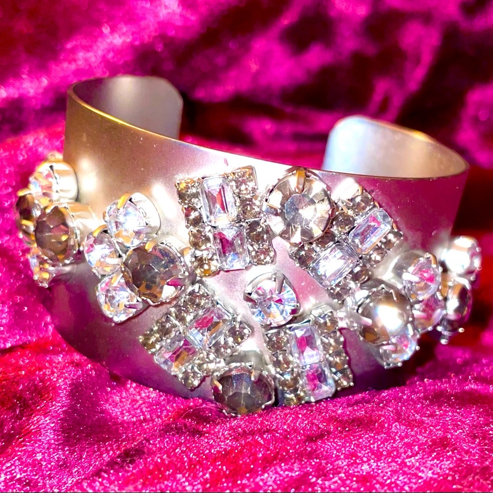 ✨✨Blinged Out Cuff Bracelet✨✨